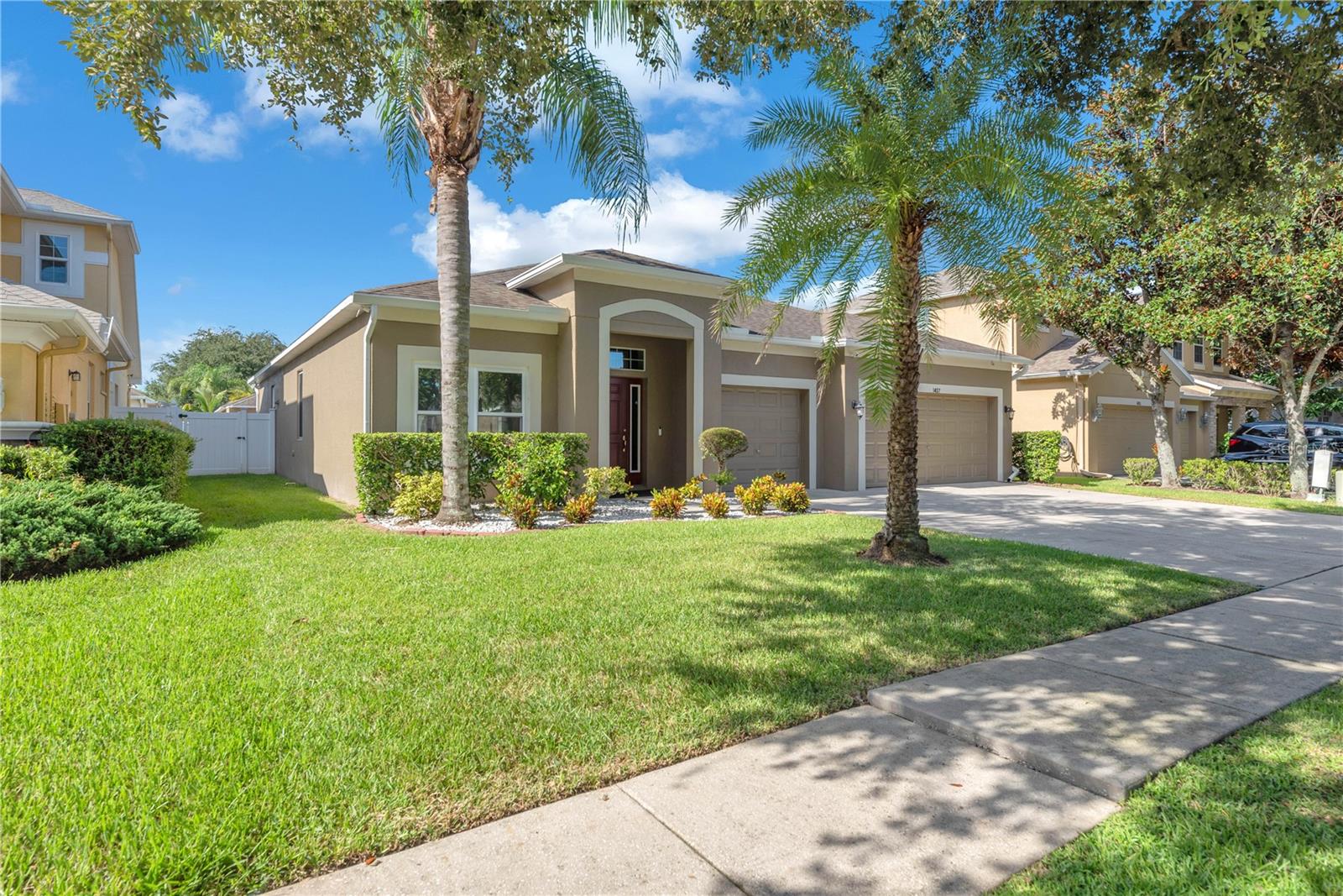 1407 RUSHGROVE CIRCLE