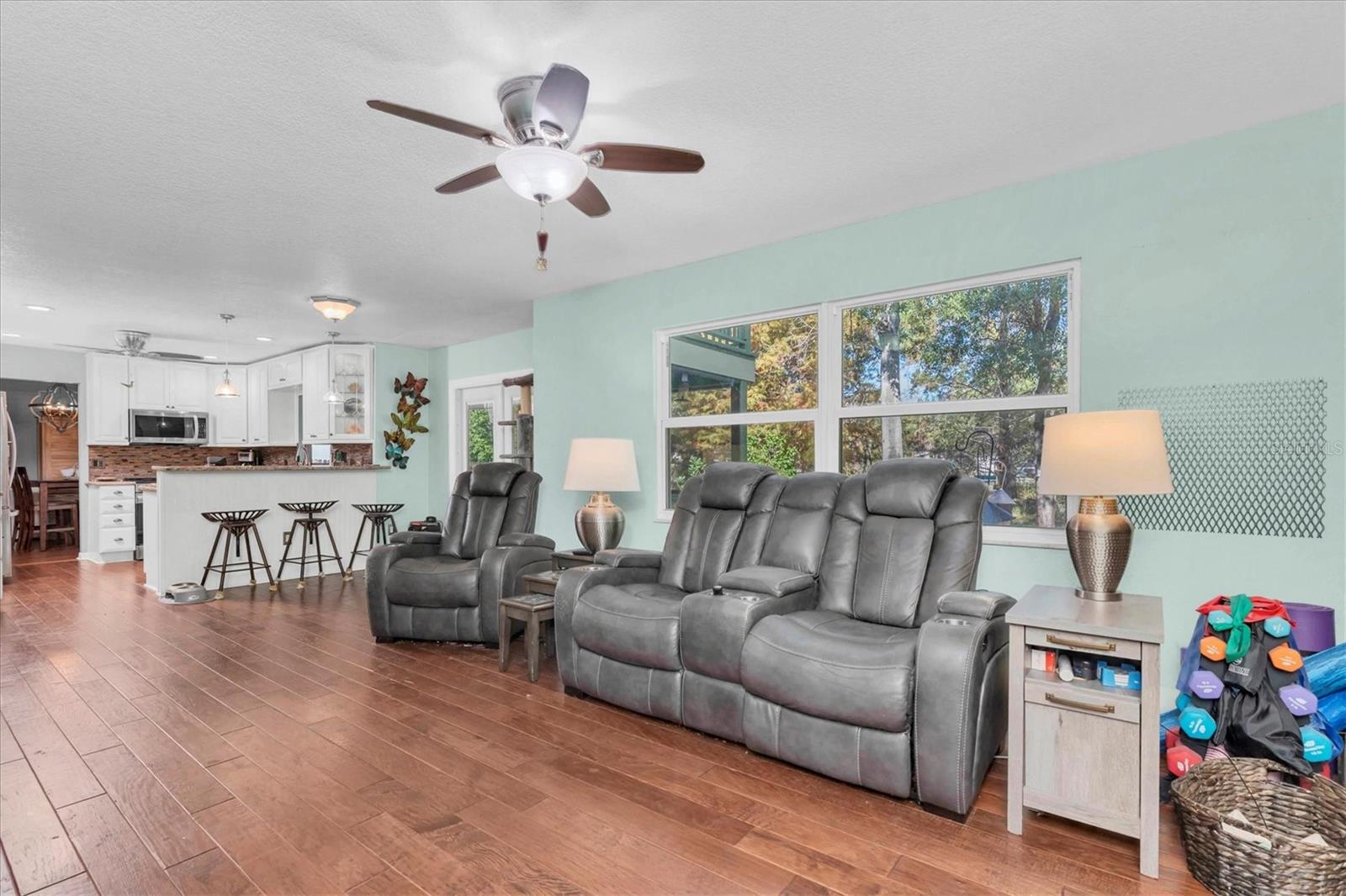 BON PARK SUB - Residential