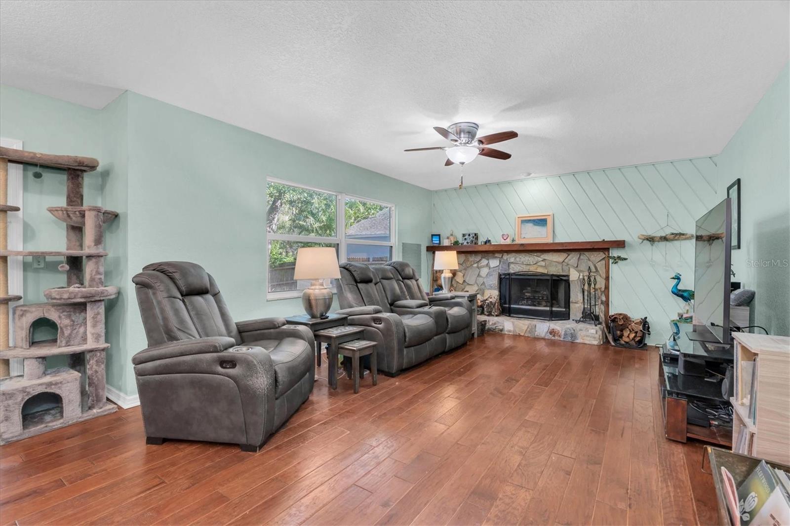 BON PARK SUB - Residential