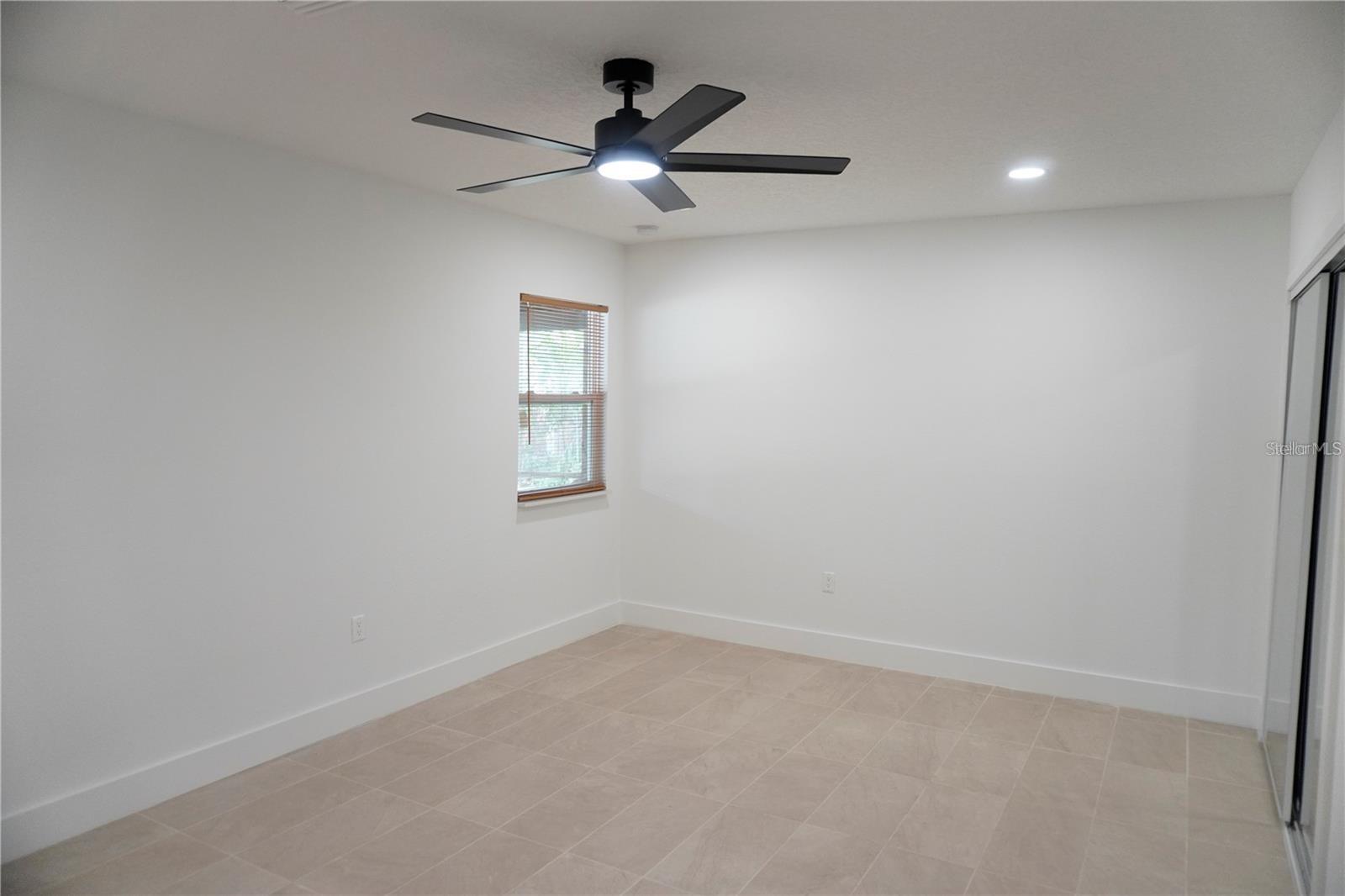 240 W PALMETTO AVENUE