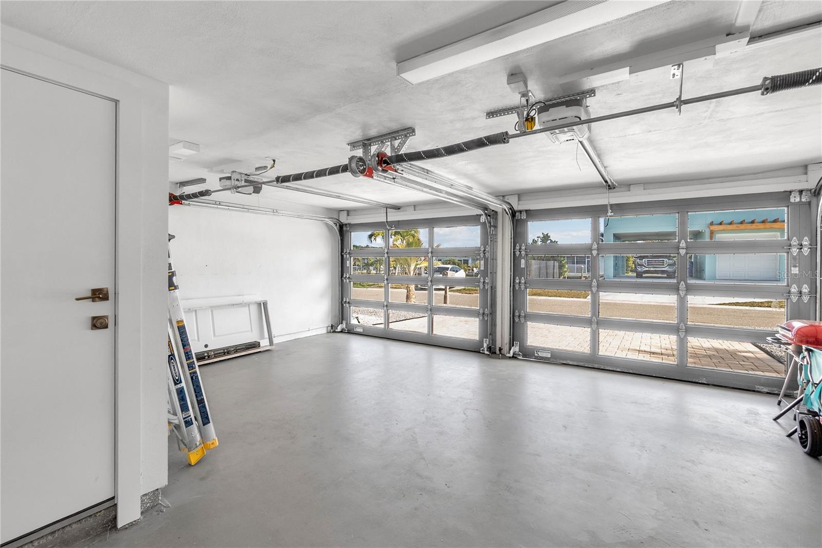 LONGBOAT KEY - Residential