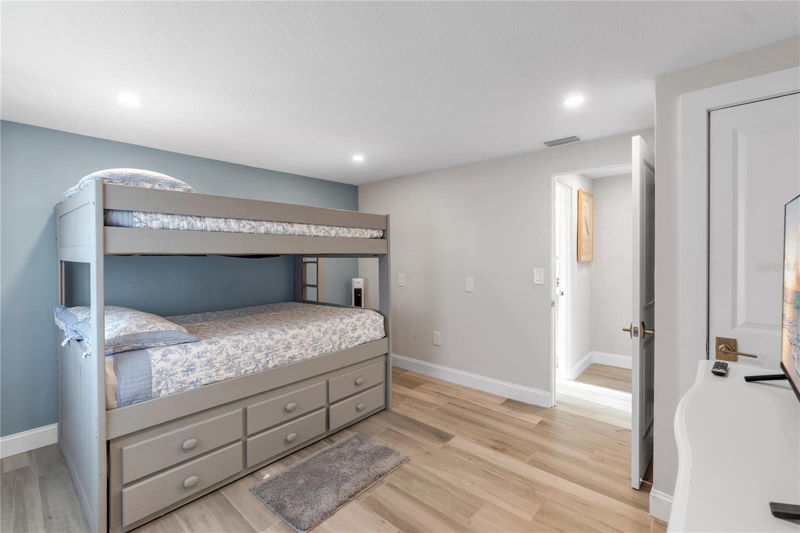 LONGBOAT KEY - Residential