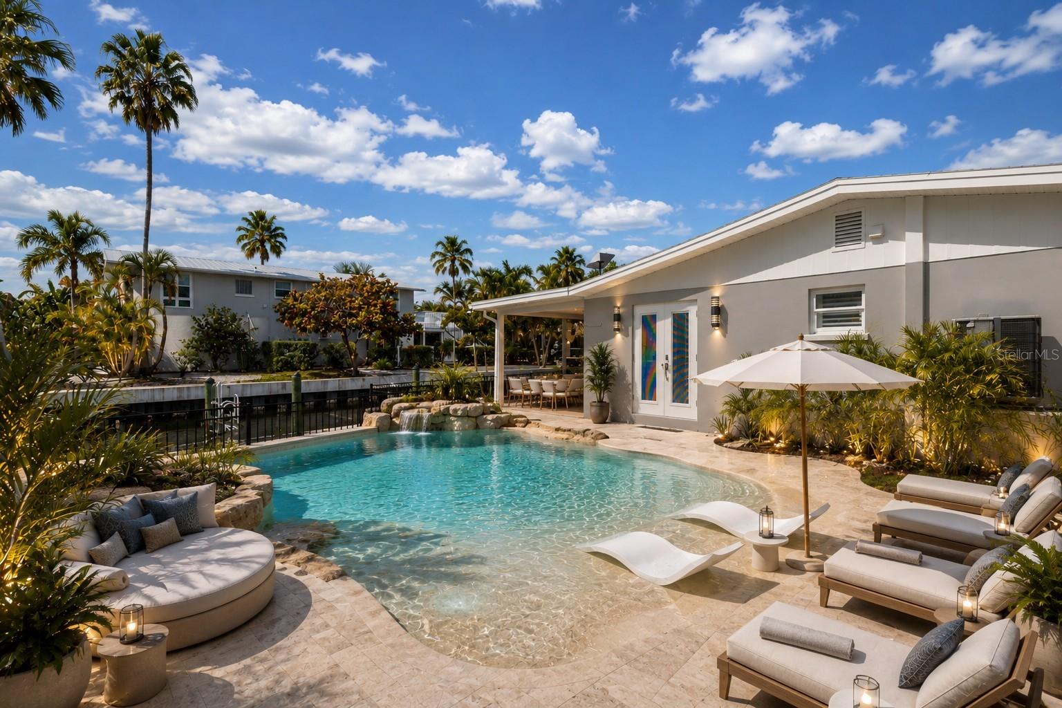 LONGBOAT KEY - Residential