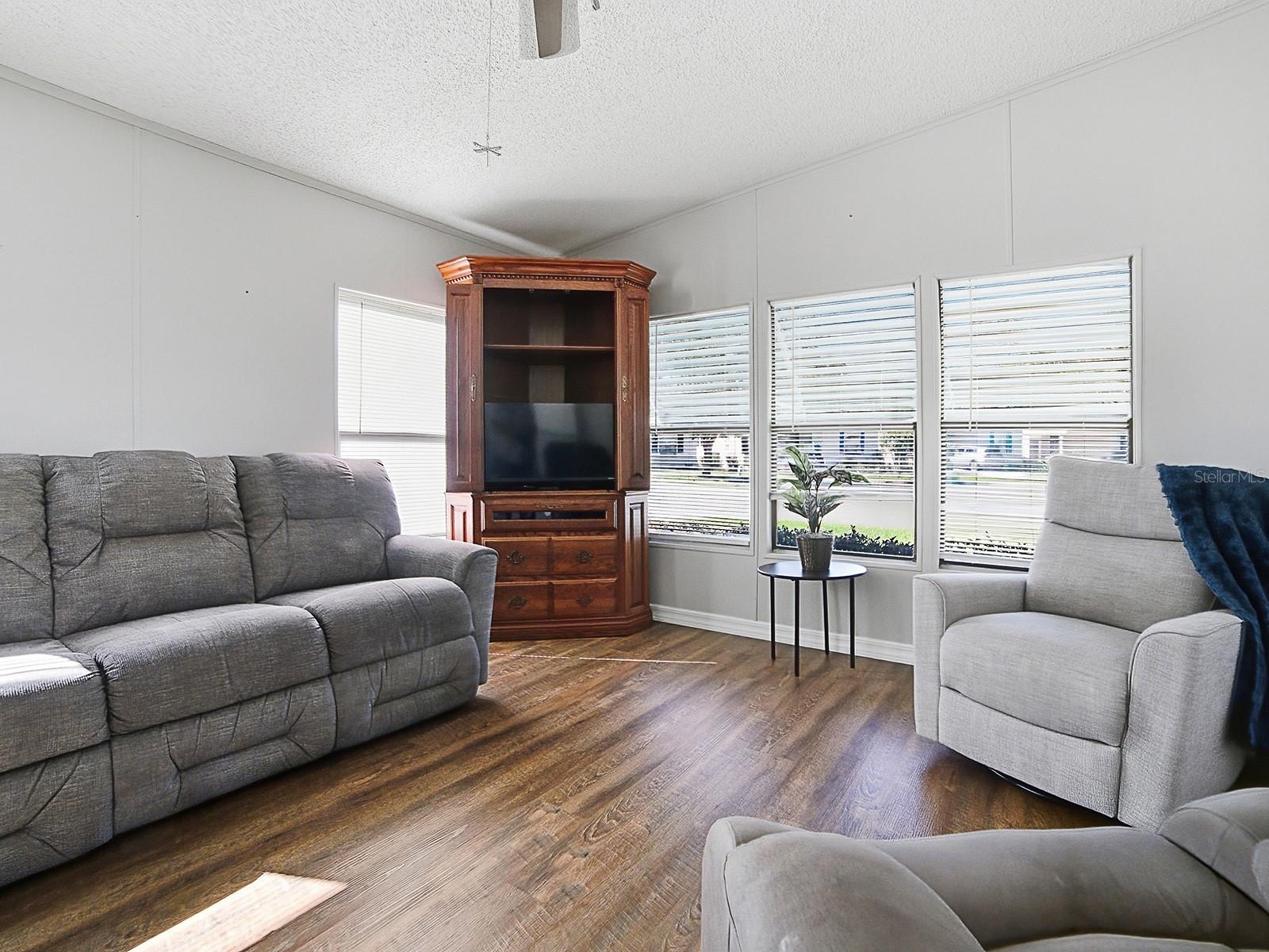 32322 OAK PARK DRIVE