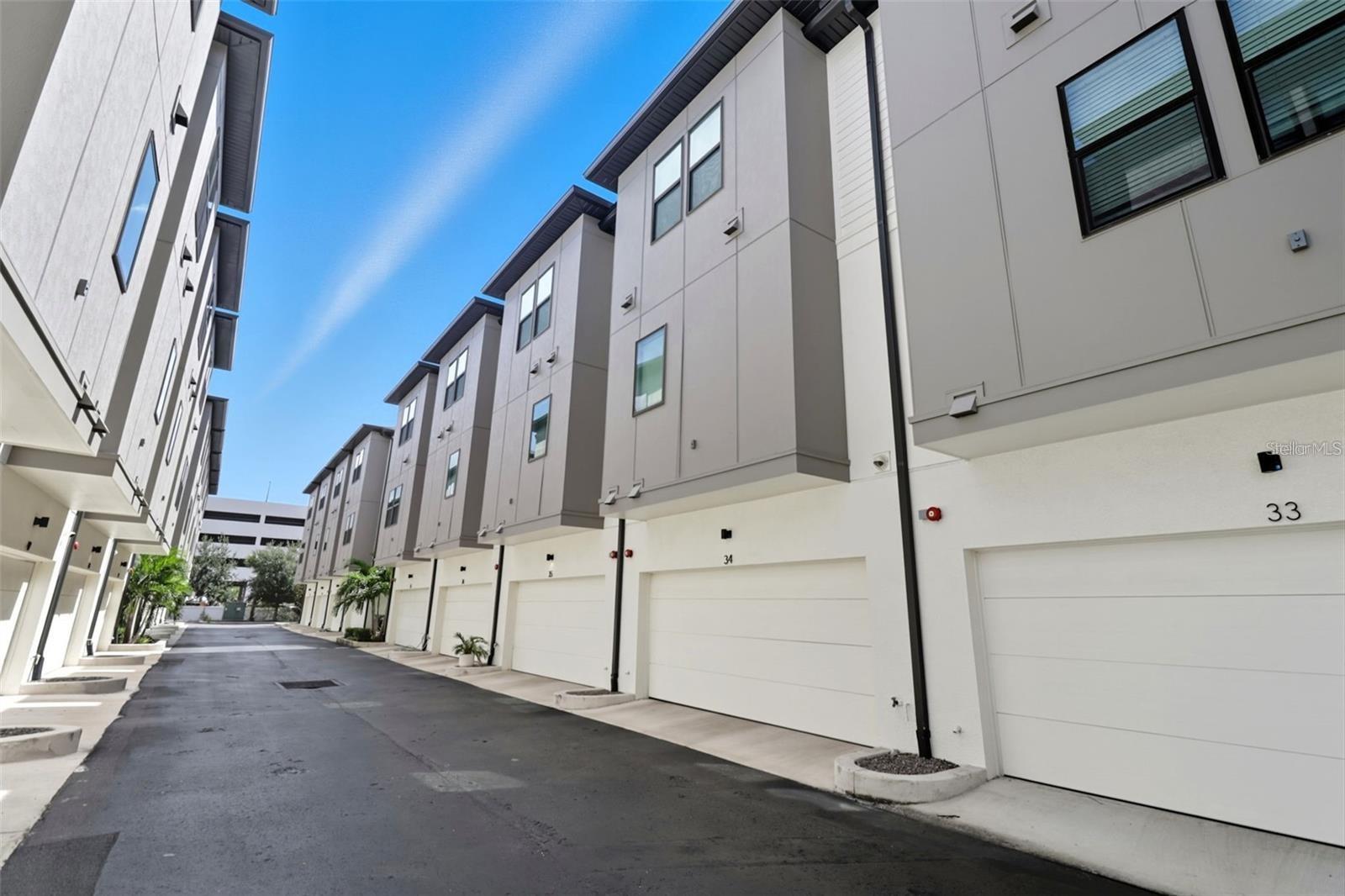 WESTSHORE VILLAGE TWNHMS - Residential Lease