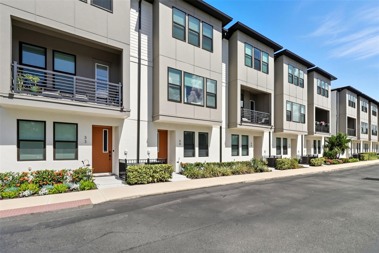 WESTSHORE VILLAGE TWNHMS - Residential Lease