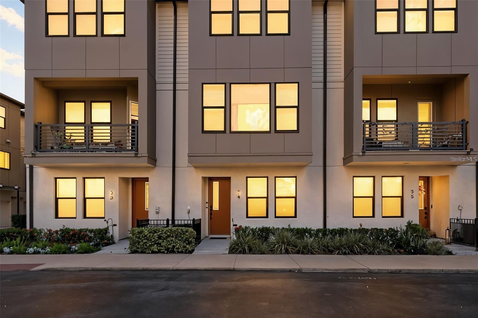 WESTSHORE VILLAGE TWNHMS - Residential Lease