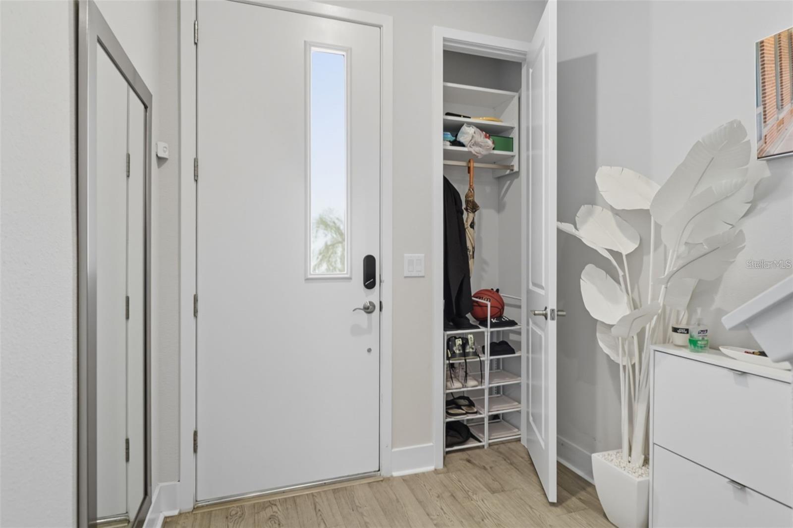 WESTSHORE VILLAGE TWNHMS - Residential Lease