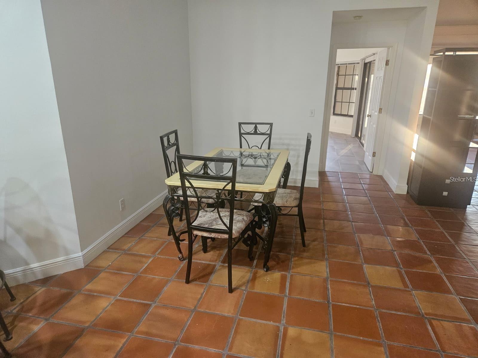 123 COVENTRY LANE
