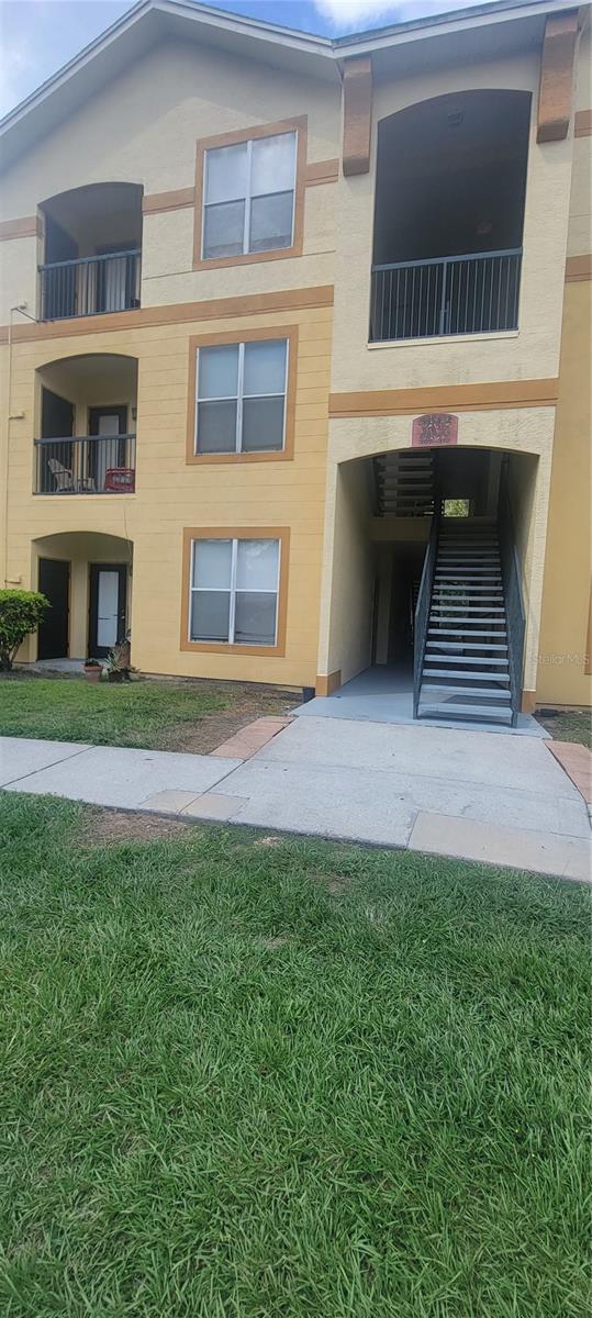 5612 PINNACLE HEIGHTS CIRCLE 111