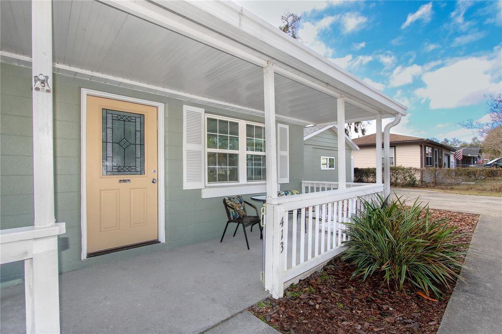 Photo of 413 Lakeview Avenue, Seffner, FL 33584 (MLS # TB8477339)