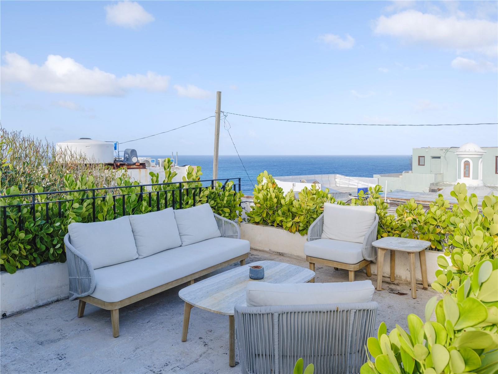 SAN JUAN ANTIGUO - Residential Income