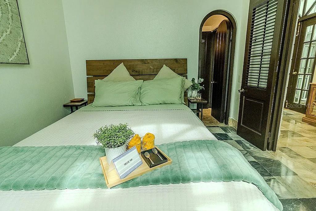 SAN JUAN ANTIGUO - Residential Income