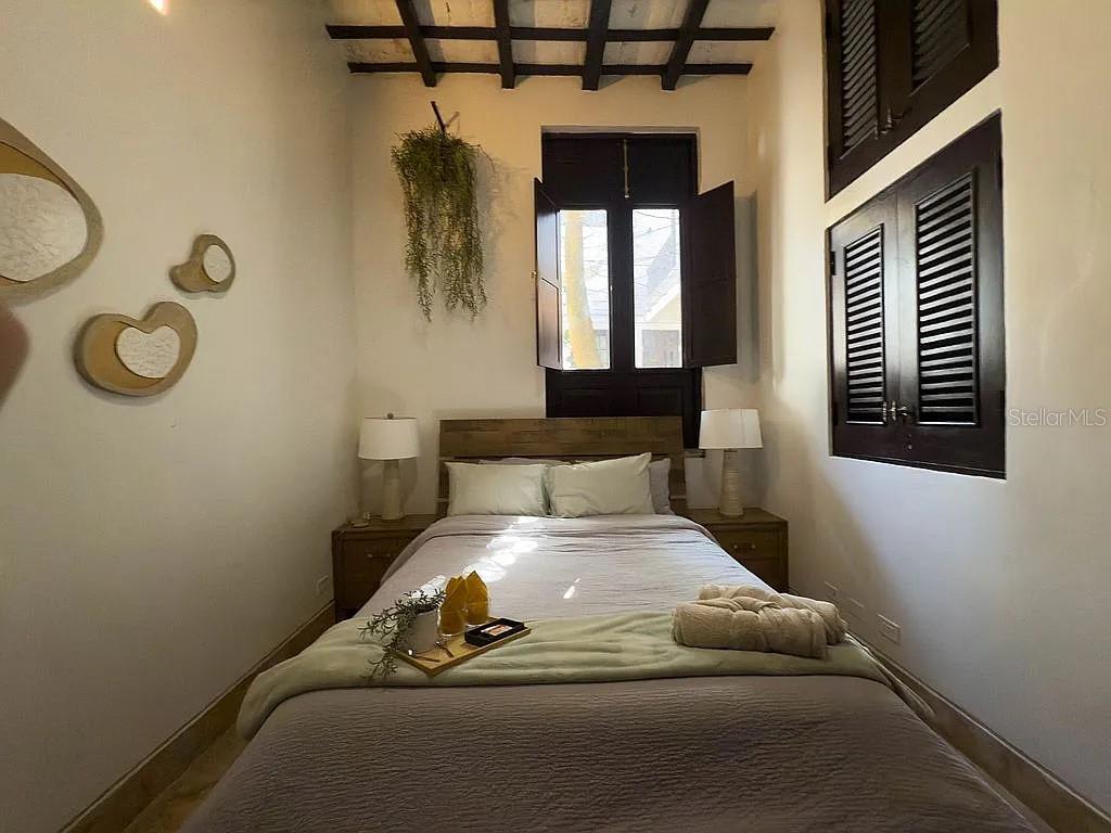 SAN JUAN ANTIGUO - Residential Income