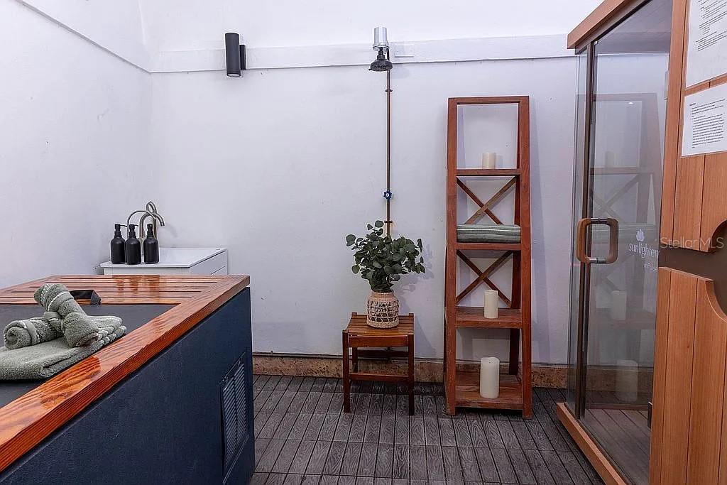 SAN JUAN ANTIGUO - Residential Income