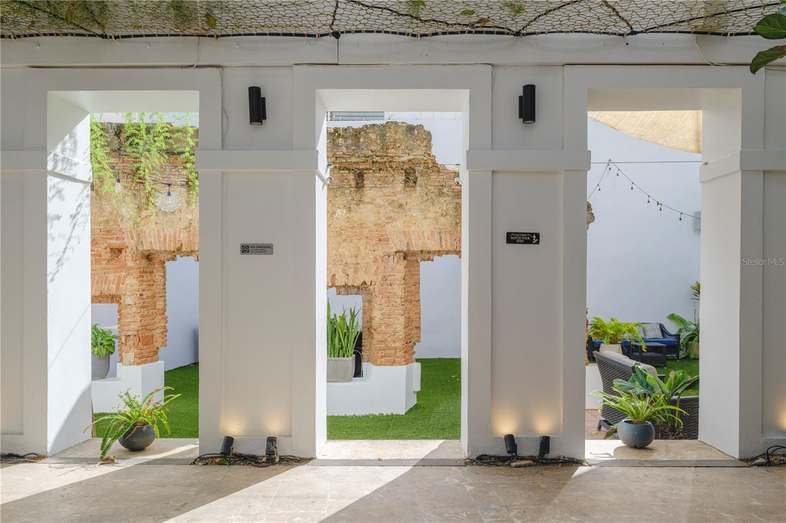 259 & 261 CALLE DE SAN SEBASTIAN