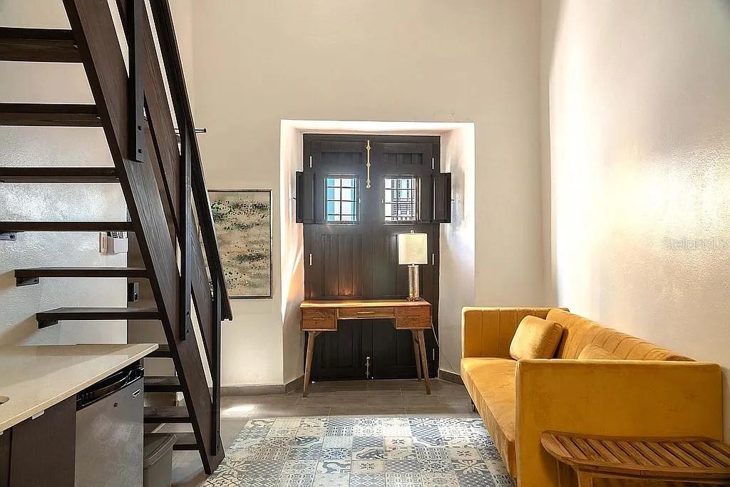 SAN JUAN ANTIGUO - Residential Income