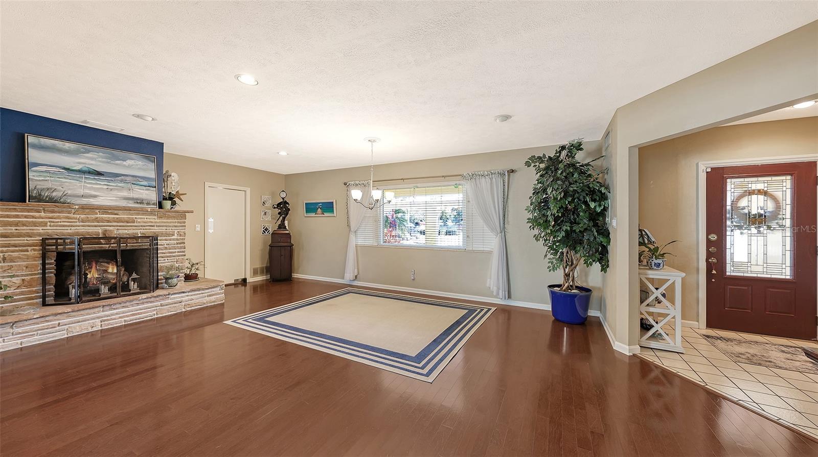 WHITFIELD COUNTRY CLUB ADD - Residential