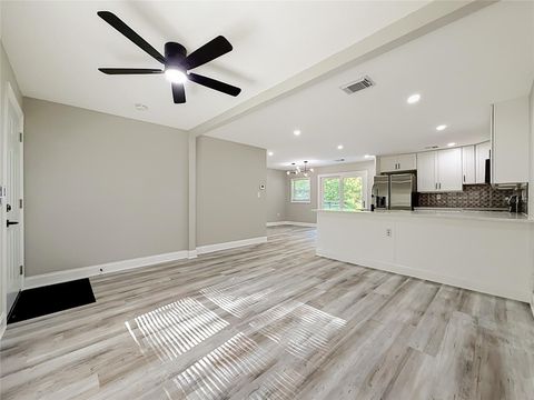 Tiny photo for 11572 SE 60th Avenue, Belleview, FL 34420 (MLS # G5114205)