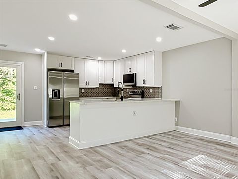 Tiny photo for 11572 SE 60th Avenue, Belleview, FL 34420 (MLS # G5114205)