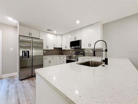 Tiny photo for 11572 SE 60th Avenue, Belleview, FL 34420 (MLS # G5114205)