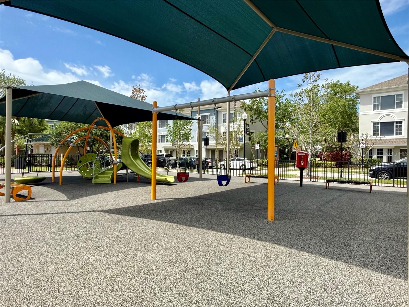 BERKELEY SQUARE - Residential
