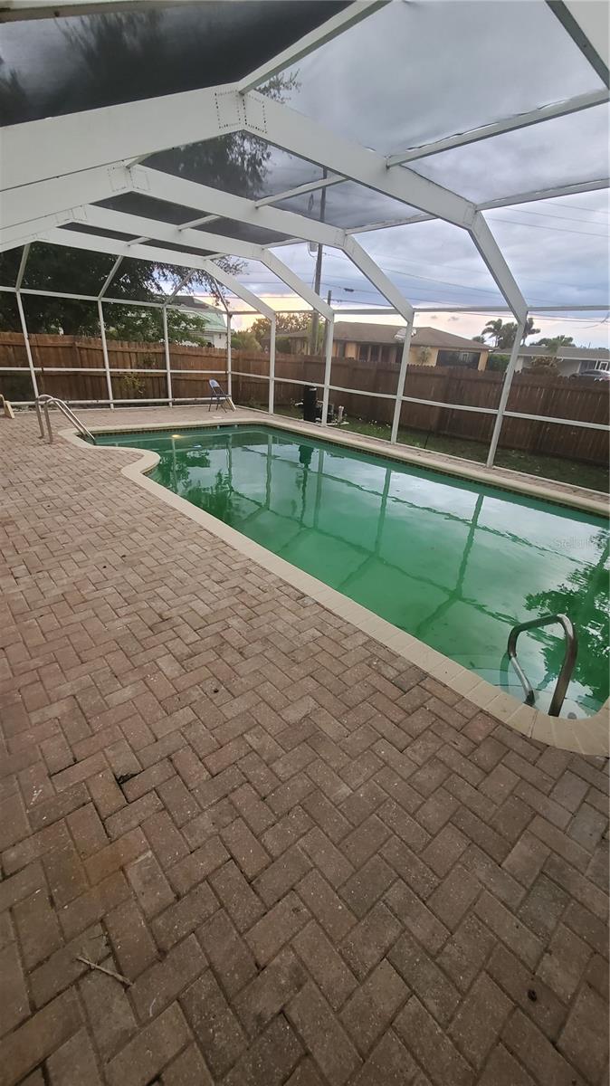 Recently remodeling brand new walls and floors cover with marble. BIG Corner lot exclusive area. Big pool with indoor jacuzzi. More than 80K in full remodeling and updates. Motivated sellers.