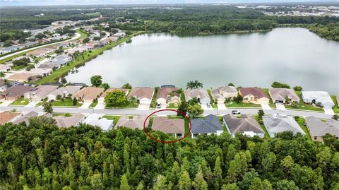 A home in LAKELAND