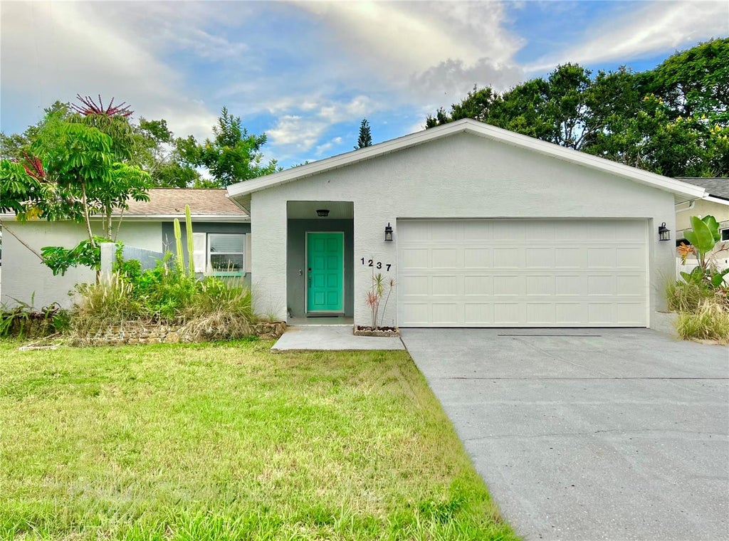 Photo of 1237 Lotus Path, Clearwater, FL 33756 (MLS # TB8535190)