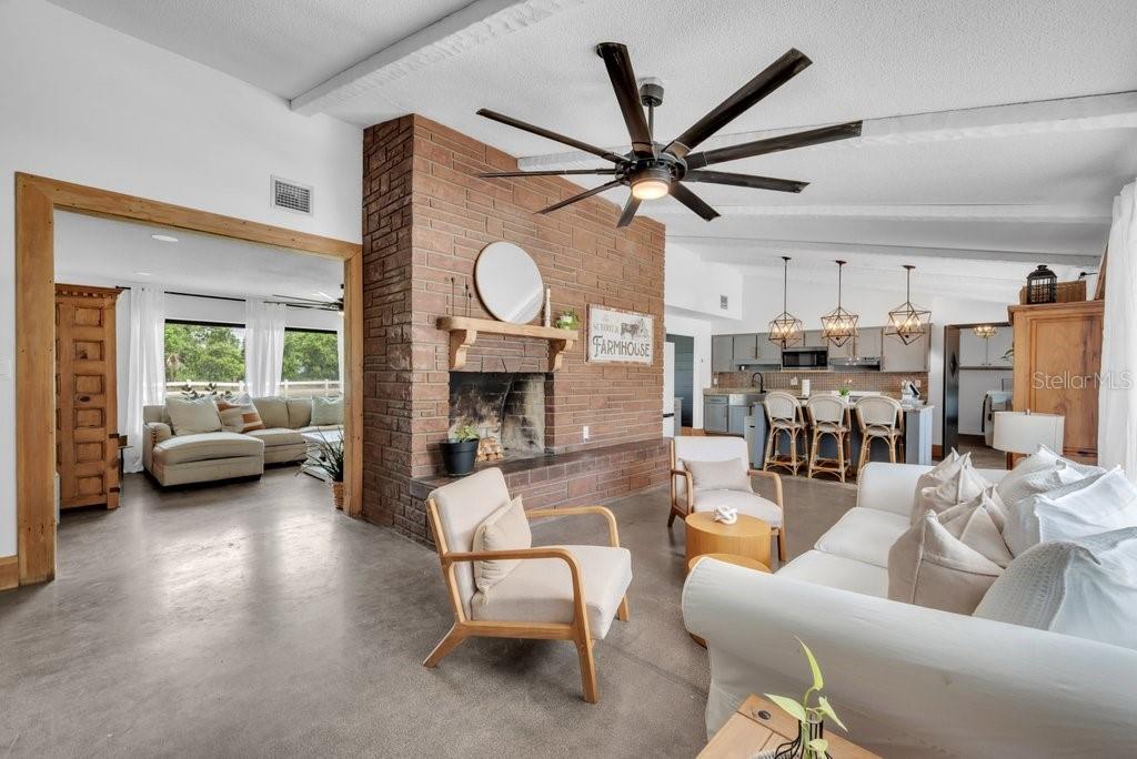 FISHHAWK VICINITY / UNPLATTED - Residential