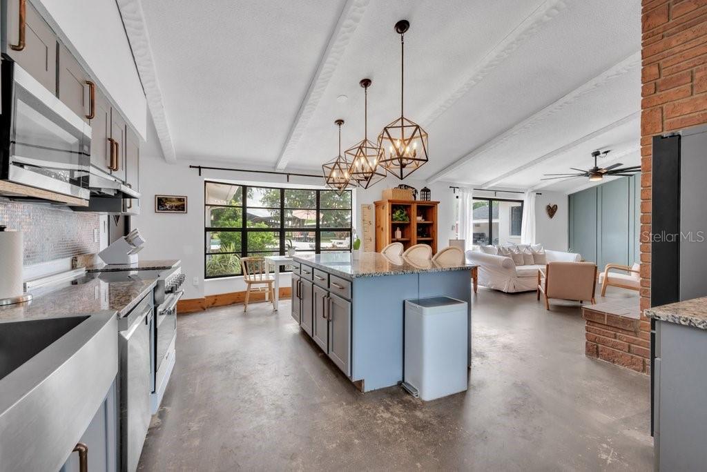 FISHHAWK VICINITY / UNPLATTED - Residential