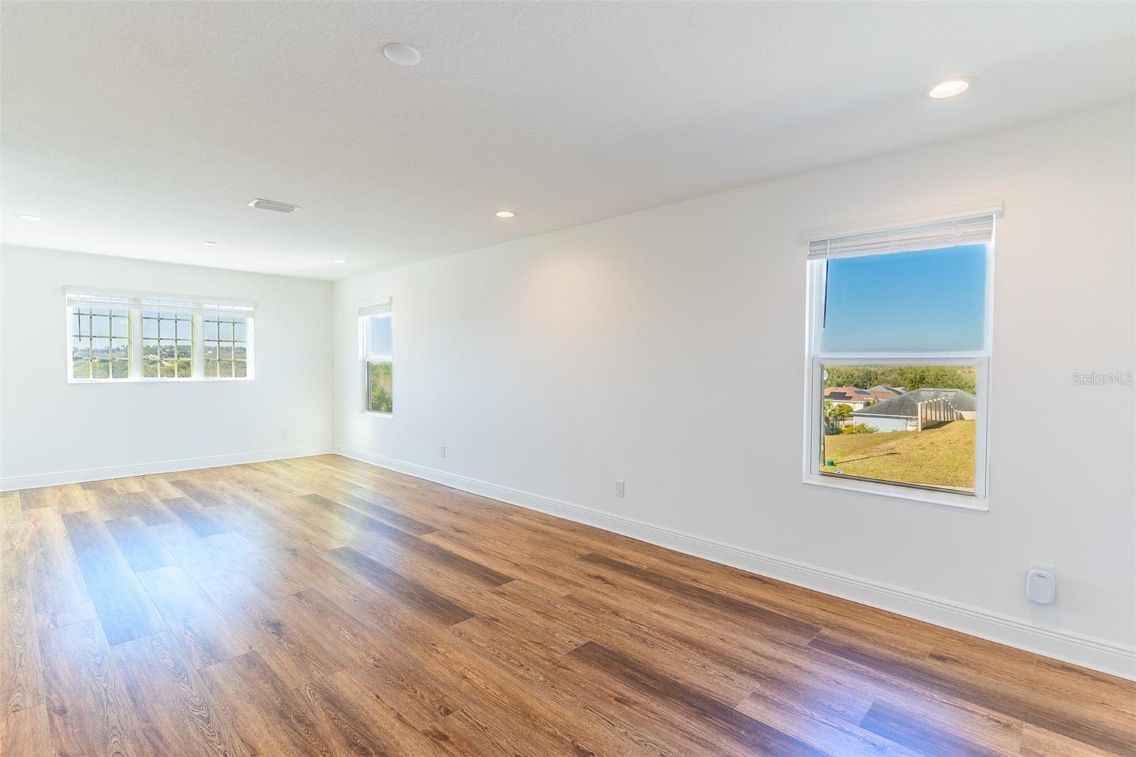 ARDMORE RESERVE PH VI - Residential