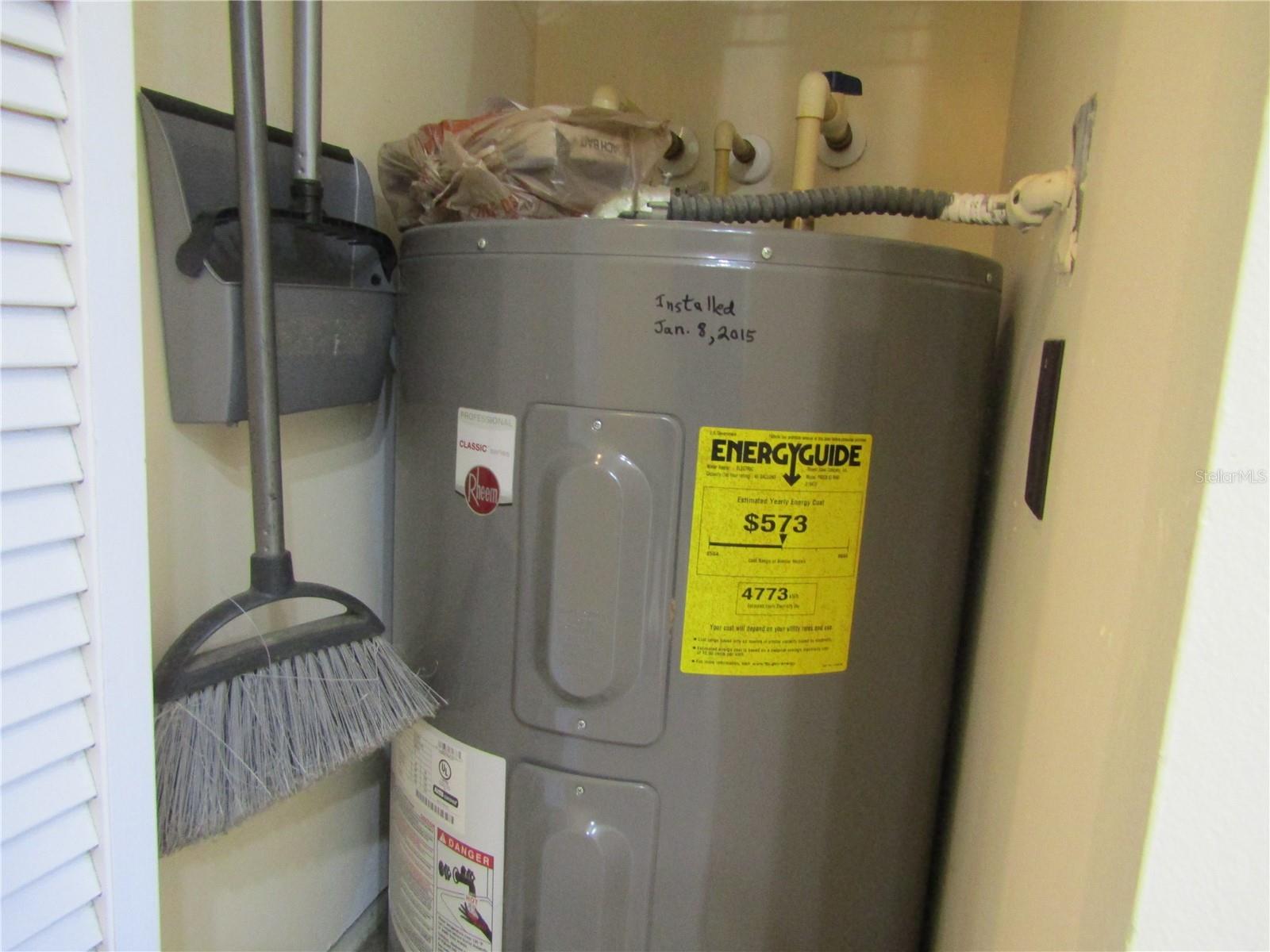 PINEBROOK HOLLOW - Residential