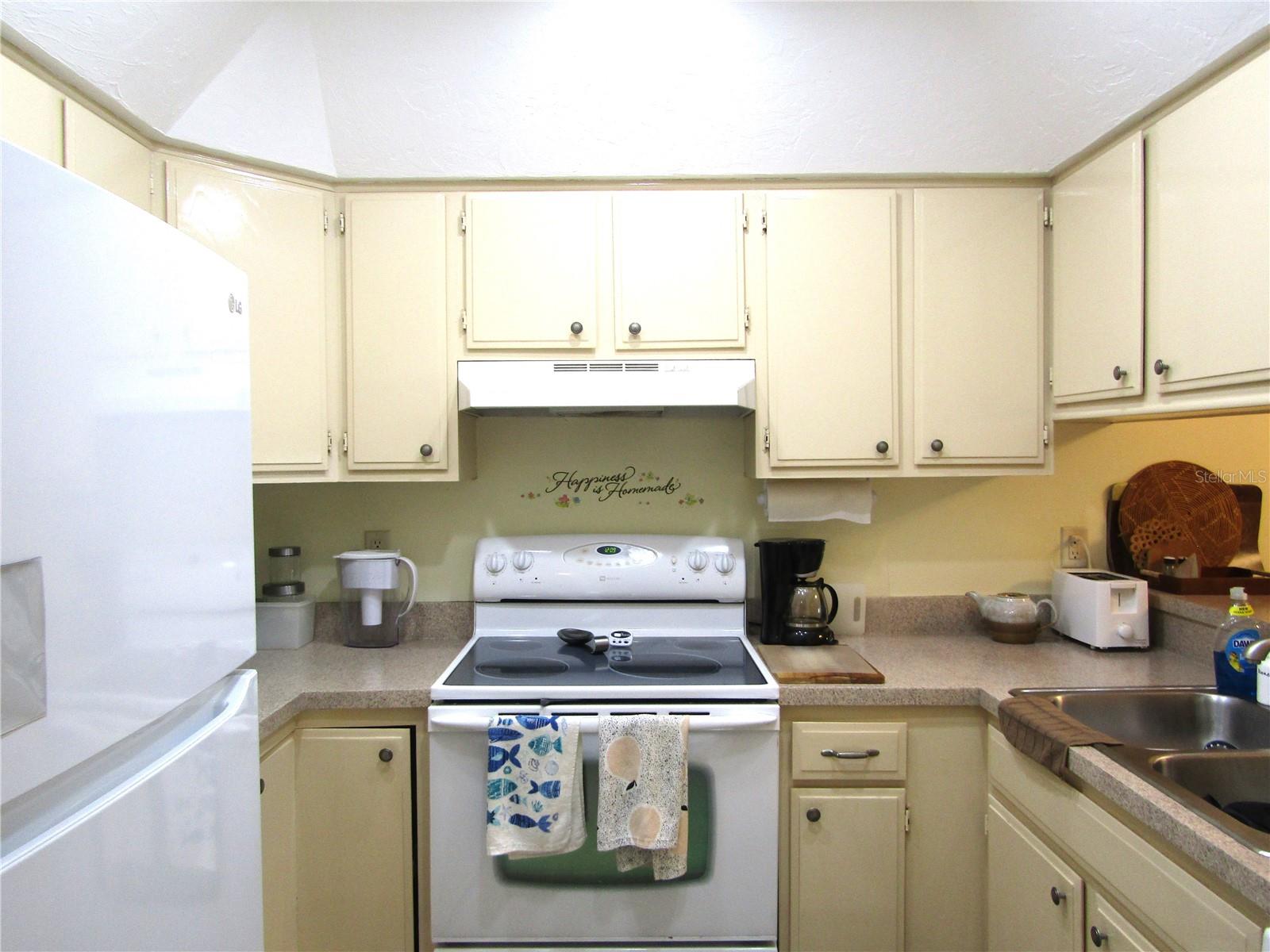 PINEBROOK HOLLOW - Residential