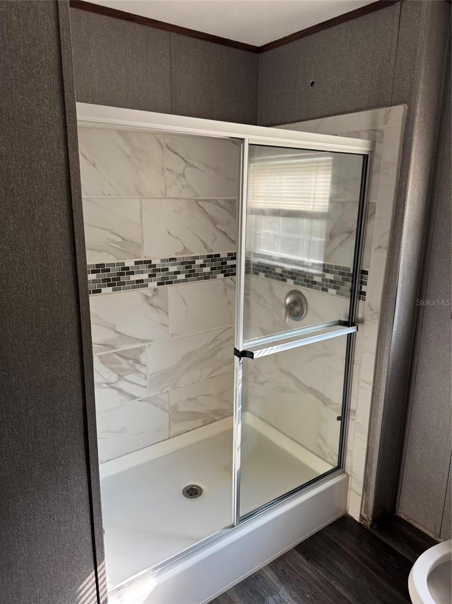 LAKE VIEW MANOR - Residential