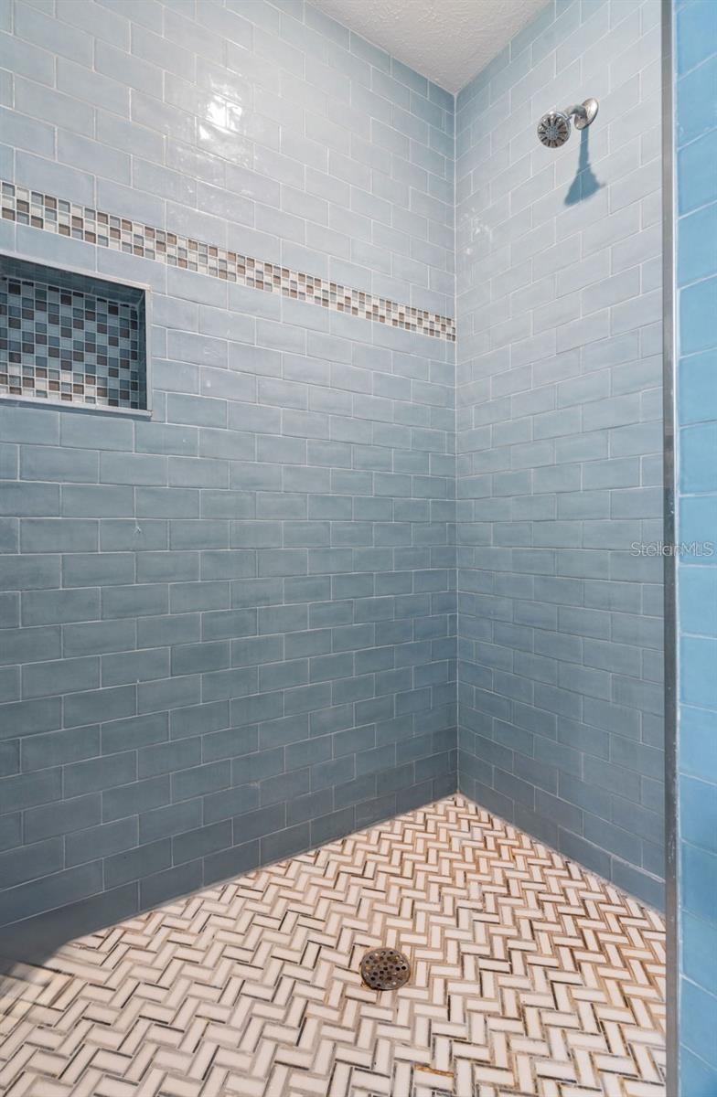 WATER VIEW ESTATES - Residential