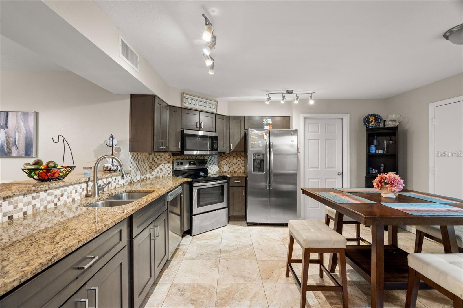 WATER VIEW ESTATES - Residential