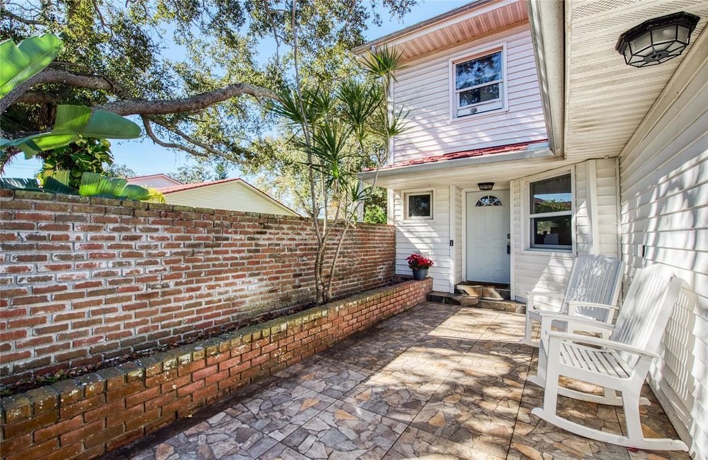 Photo of 1423 Water View Drive W, Largo, FL 33771 (MLS # TB8473014)