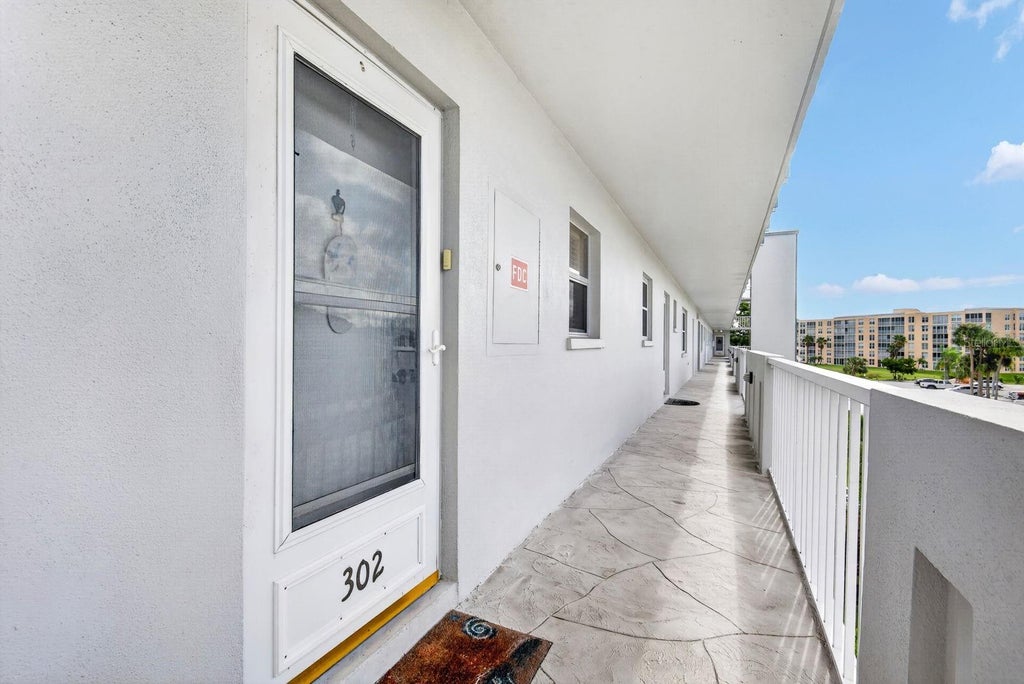 Photo of 4240 Ironwood Circle #302A, Bradenton, FL 34209 (MLS # A4705009)