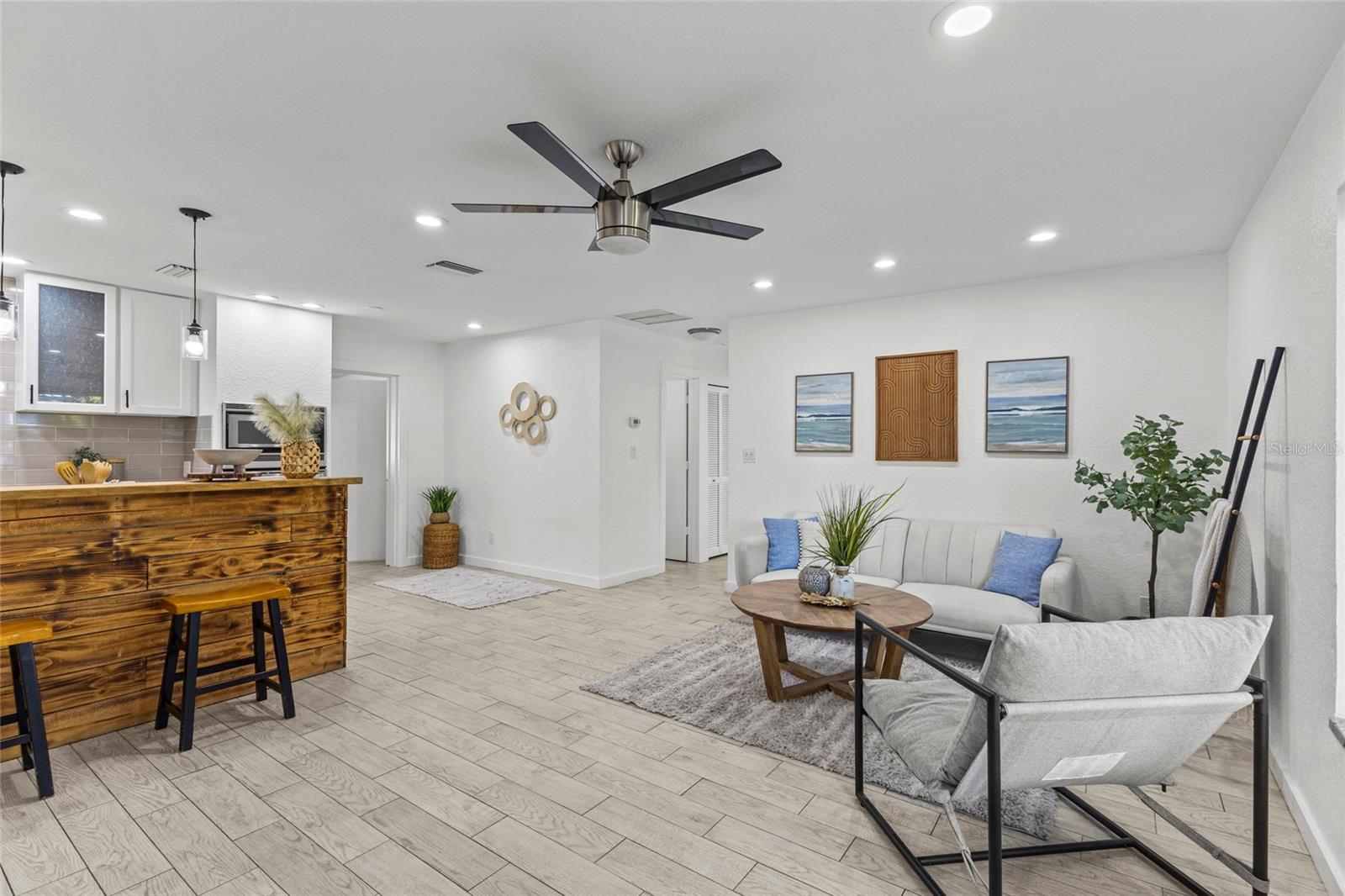 WINDSOR PARK THIRD UNIT - Residential