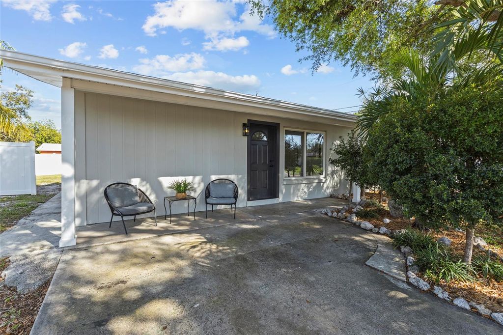 Photo of 4003 36th Street W, Bradenton, FL 34205 (MLS # A4686931)