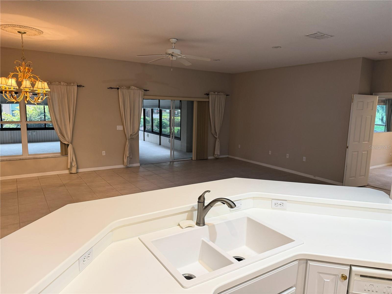 SOLIVITA - Residential Lease