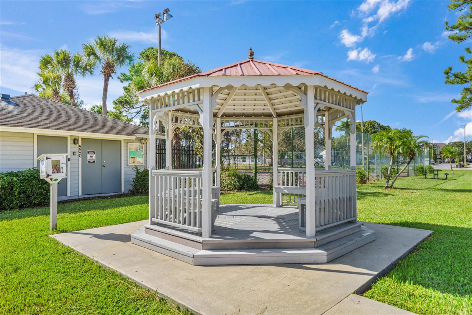 DEVONWOOD - Residential