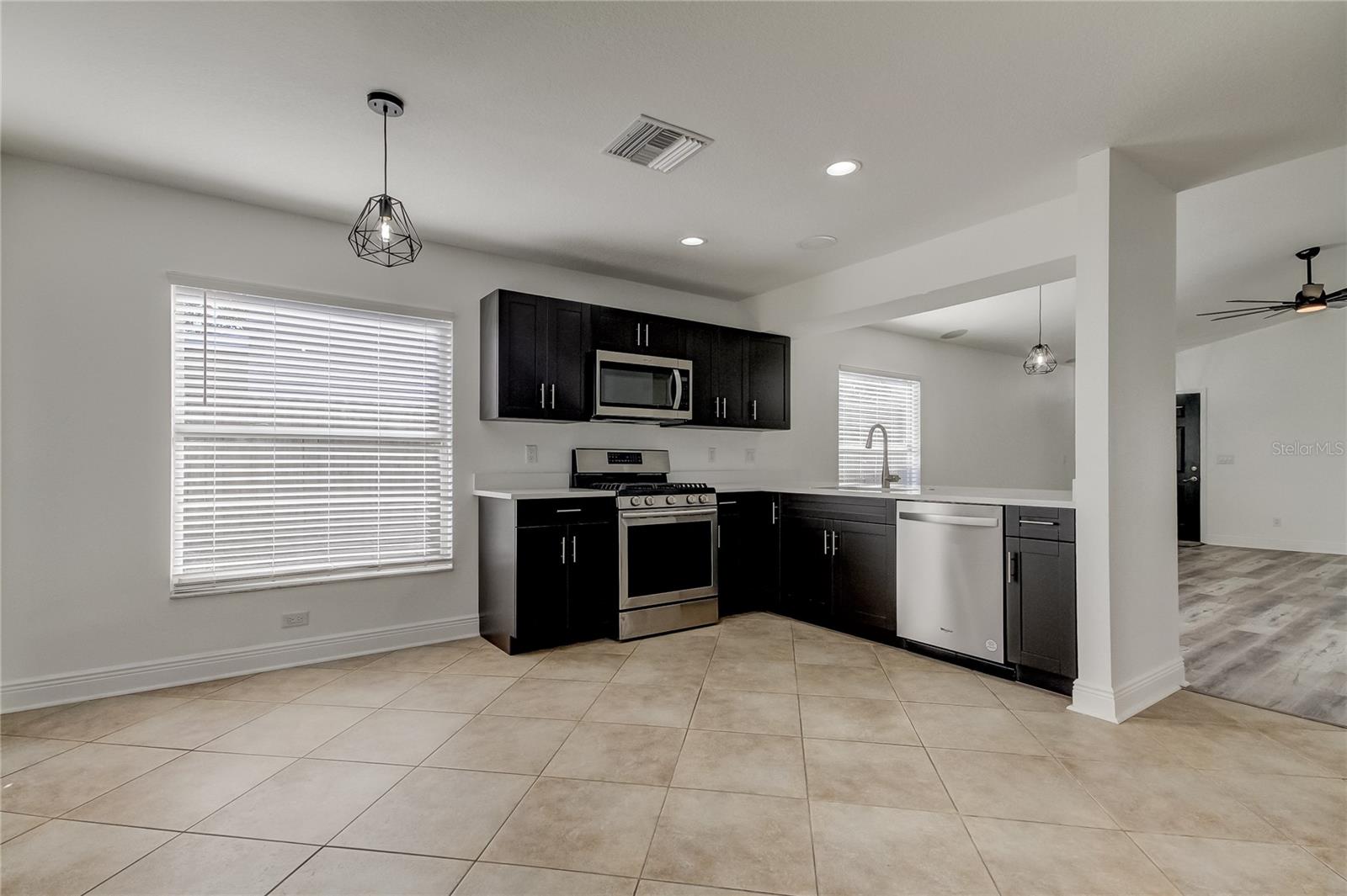 BELLINGHAM OAKS - Residential Lease