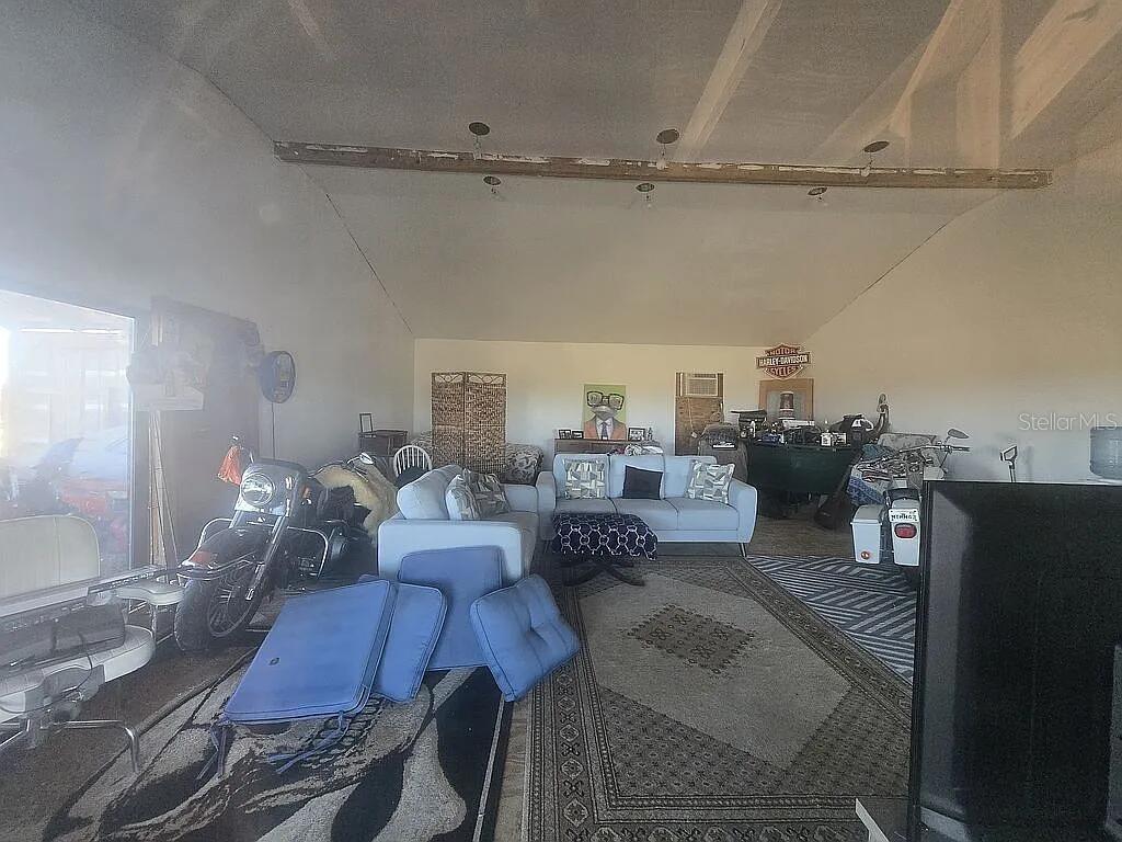 LORIDA RANCHES UNREC - Residential