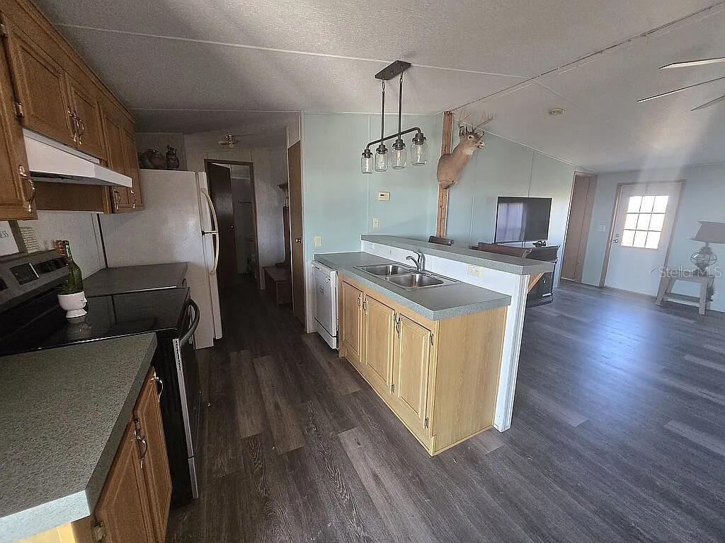 LORIDA RANCHES UNREC - Residential