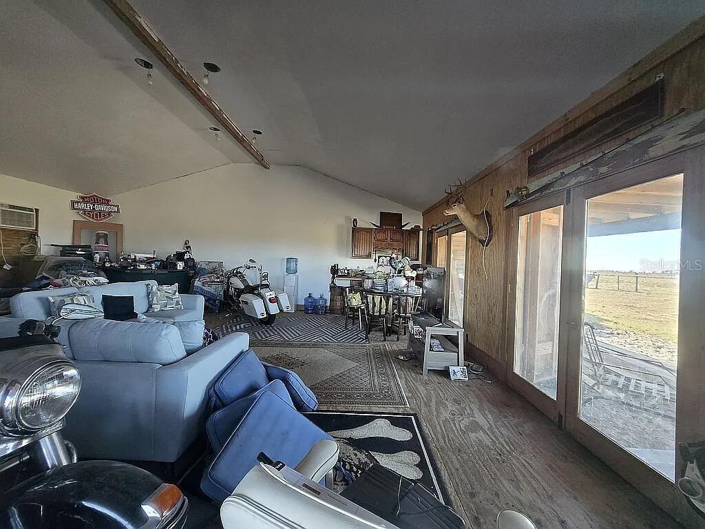 LORIDA RANCHES UNREC - Residential