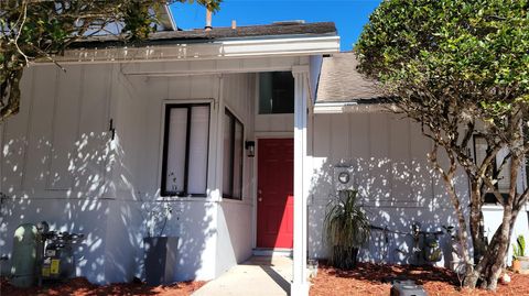 A home in DELAND