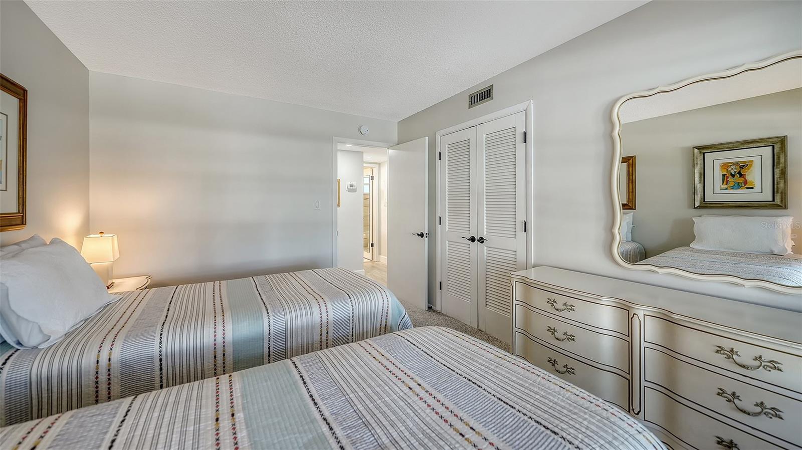 LONGBOAT HARBOUR - Residential