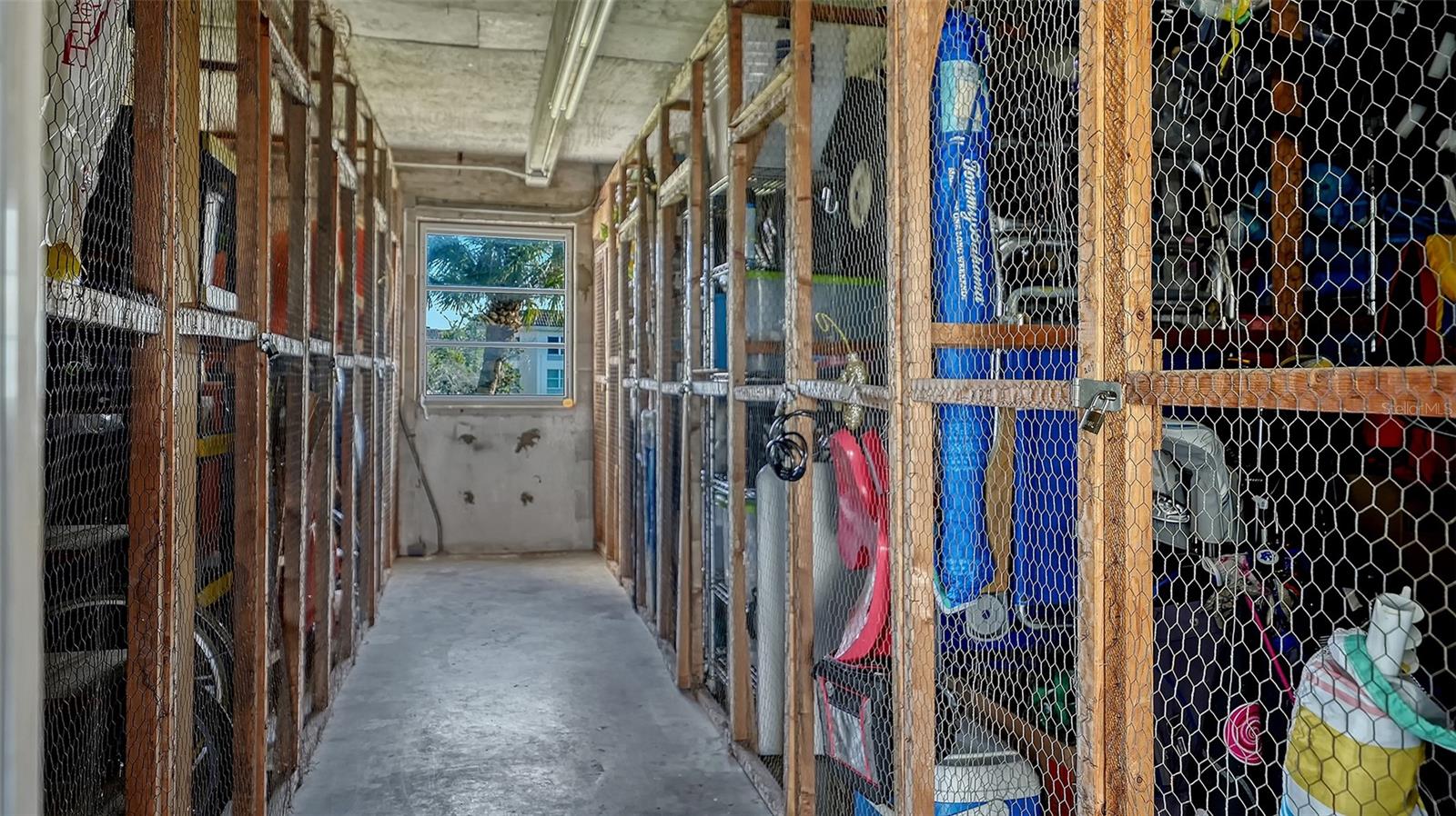 LONGBOAT HARBOUR - Residential